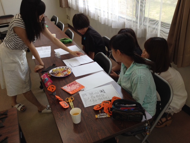 夏休みボランティア体験学習の様子